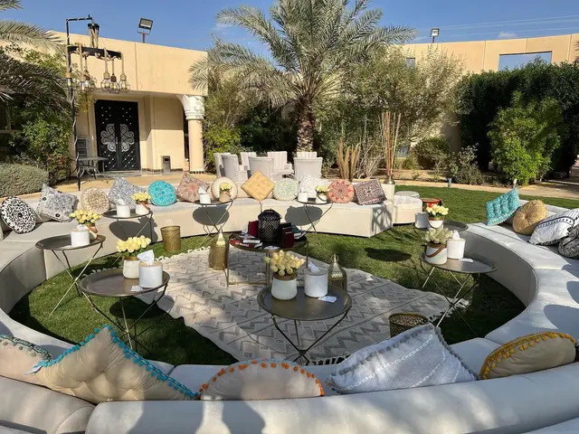 قهوجيين في الرياض