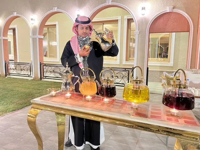 قهوجي وصبابين الرياض