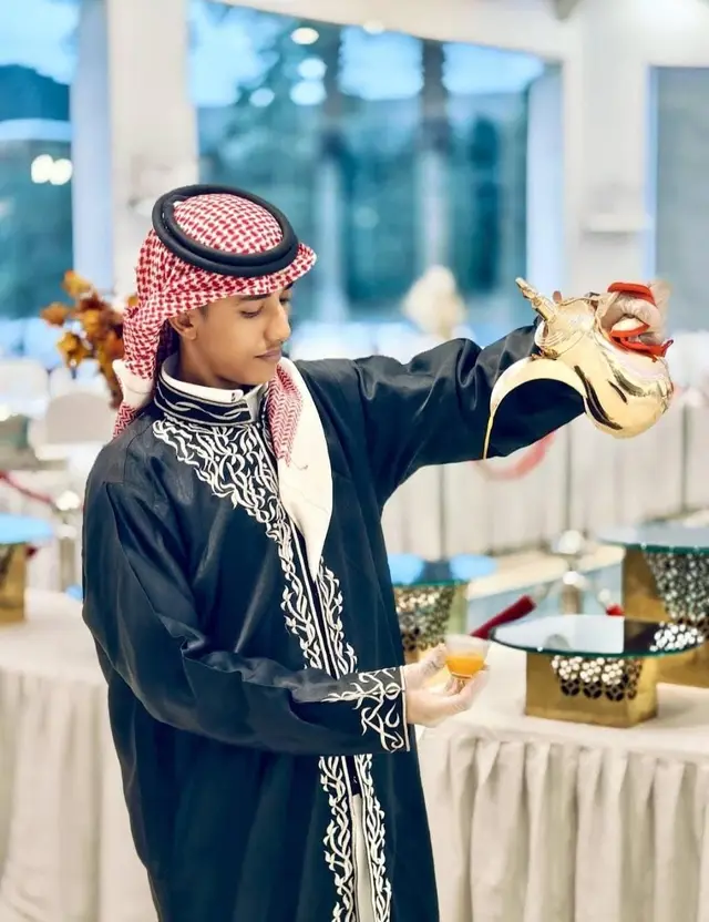 قهوجين صبابين